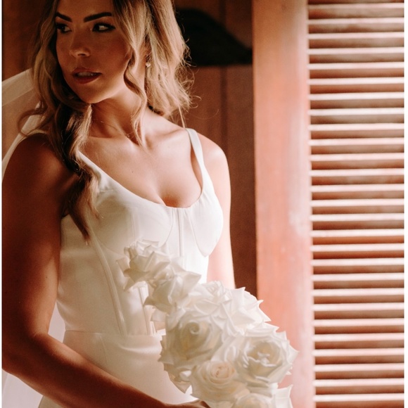 KYHA Robbie Gown - Picture 7 of 7